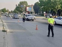Bakirköy'de Sivil Polis Ekipleri Minibüslere Yolcu Gibi Binerek Denetim Gerçeklestirdi