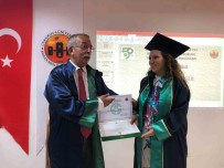 Derece Ile Mezun Oldu, Törene Bebegiyle Geldi