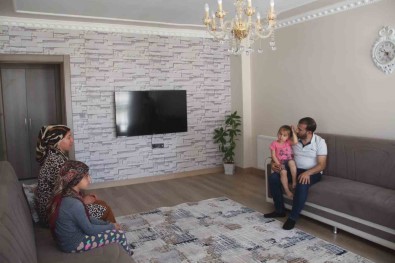 Elazig'da TOKI Konutlarinin Fiyatlari Depremzedeleri Mutlu Etti