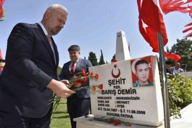 15 Temmuz Sehitleri Menemen'de Dualarla Anildi