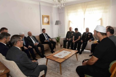 15 Temmuz Sehitlerinin Ailelerine Ziyaret