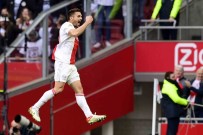 Ajax, Dusan Tadic'e Veda Etti