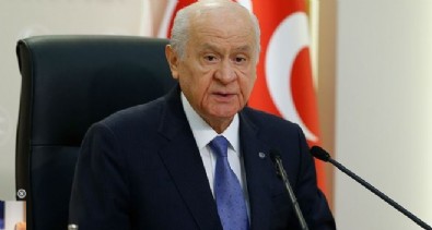 Devlet Bahçeli'den 15 Temmuz mesajı: Milli irade şaşmaz, değişmez