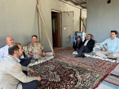 Kaymakam Hasan Kurt Sehit Ve Gazi Ailerini Ziyaret Etti.