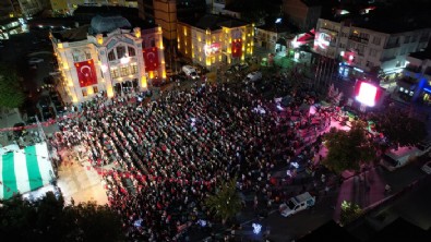 Meydanlarda 15 Temmuz'u anma etkinlikleri