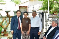 Vali Çiçek Ve Baskan Büyükkiliç, 15 Temmuz Sehidi Cennet Yigit'i Kabri Basinda Andi