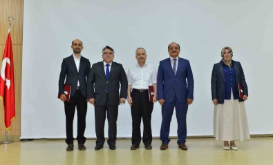 ZBEÜ'de '15 Temmuz'u Doguran Düsünsel Arka Plan' Konulu Konferans