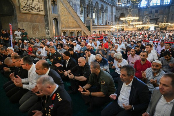 15 Temmuz şehitleri Ayasofya'da dualarla anıldı