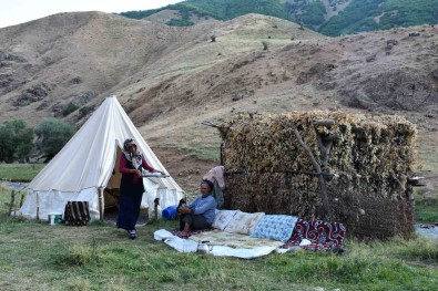 85 Yasindaki Kerem Dede Yayladan Vazgeçmiyor