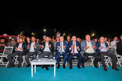 Sakarya 7 Yil Sonra Ayni Meydanda Tek Yürek