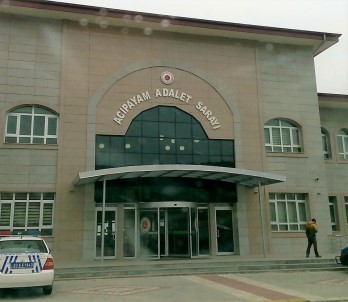 4,5 Milyonu Hizmetine Geçiren Müdür Saklandigi Villada Yakalandi