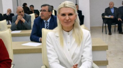 CHP'li Melek Mızrak Subaşı'ndan skandal hareket: Şehitlerimizin anılacağı saatte çirkin provokasyon