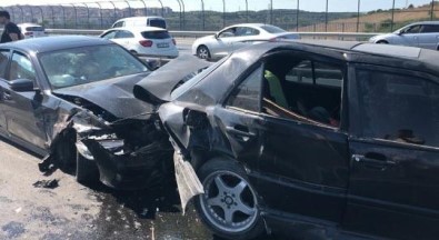 Eyüpsultan'da 5 Araç Birbirine Girdi Açiklamasi 2 Yarali
