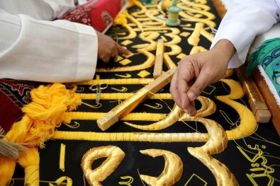 Kabe'nin Örtüsü Degistirildi