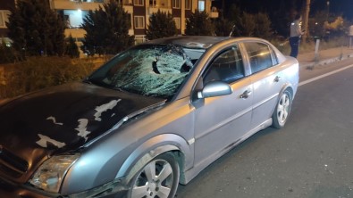 Sakarya'da Feci Kaza Açiklamasi Otomobilin Çarptigi Çocuk Metrelerce Savruldu