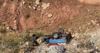 Siirt'te Tarim Araci Devrildi Açiklamasi 2 Yarali