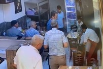 Soluk Borusuna Yemek Kaçan Müsterisini 'Heimlich' Ile Kurtardi