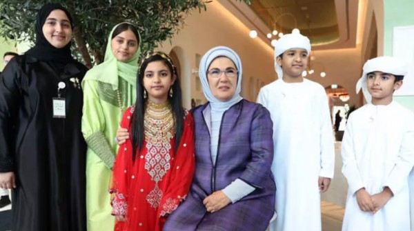 Emine Erdoğan'dan BAE'de Kadınlar Genel Birliği’ne ziyaret