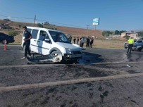Ercis'te Üç Araç Kazaya Karisti Açiklamasi 13 Yarali