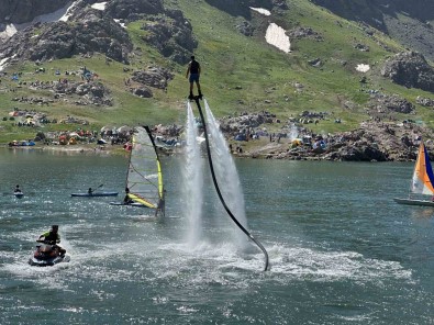 Yüksekova'da '5. Cilo Fest' 2. Gününde De Vatandaslarin Akinina Ugruyor