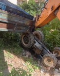 Bilecik'te Devrilen Traktörün Altinda Kalan Sürücü Hayatini Kaybetti