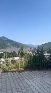 Borçka'da Belediye Hoparlörlerinden Yapilan 'Ayak Parçasi Bulundu' Anonsunu Duyanlar Kulaklarina Inanamadi