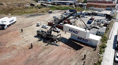 Olası Marmara depremi için hazırlıklar başladı: AFAD Silivri'de oluşturulan merkeze konteyner depolamaya başladı