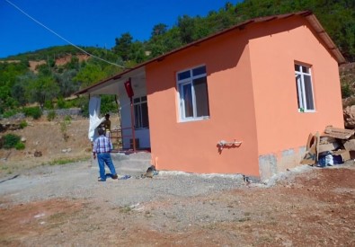 Barinma Projesi Programiyla 57 Evin Onarimi Yapildi