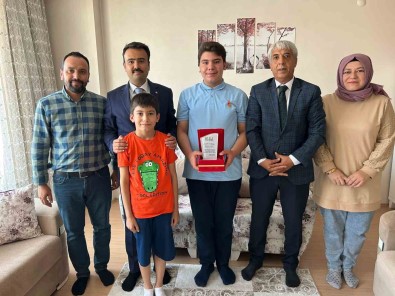 Kaymakam Bingöl'den LGS Birincisine Tam Altin