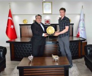 Prof. Dr. Benjamin Stanley Arbuckle'dan Rektör Özölçer'e Ziyaret