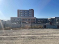 Yapimi Süren Devlet Hastanesinde Hirsizlik Açiklamasi 350 Bin TL Degerinde Bakir Çaldilar