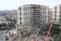 Depremde Yikilan Galeria Sitesi Sorusturmasina Tutuklanan 7 Kisiye Tahliye Karari