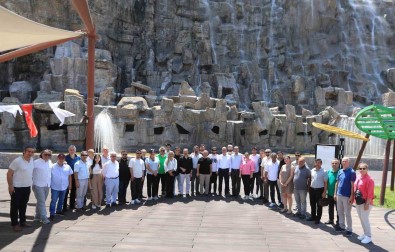 Pamukkale Belediyesi Basin Çalisanlarini Unutmadi