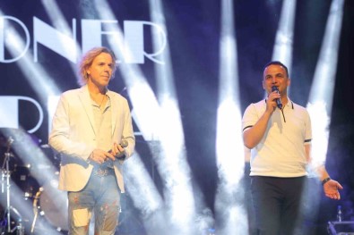 Soner Arica, Memleketi Fatsa'da Sahne Aldi