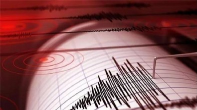 Adana'da 5.5 büyülüğünde deprem!