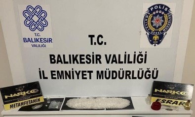 Balikesir'de Uyusturucu Operasyonu Açiklamasi 54 Gözalti