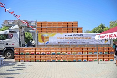 Baskan Yücel'den Ari Üreticilerine Kovan Destegi