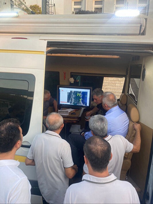 Bakan Ersoy Antalya'da: Hedefimiz gün içinde yangını kontrol altına almak