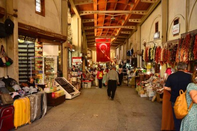 523 Yillik Tarihi Çarsida Ekonomi Küllerinden Dogdu