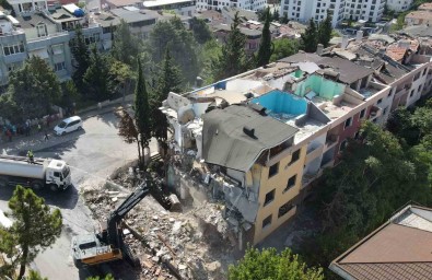 Büyükçekmece'de Kentsel Dönüsüm Çalismalari Sürüyor