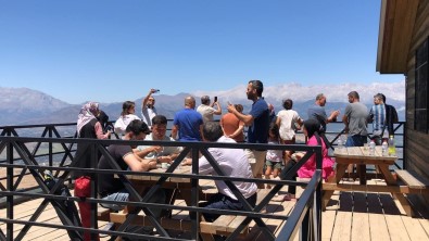 Sicak Hava Dalgasi Adanalilari Zirveye Tasidi