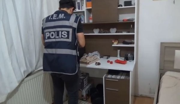 İstanbul'da terör operasyonu: 16 gözaltı