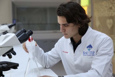 BAU Tip'tan Ögrencilerine 500 Bin Liralik Bilimsel Destek