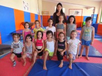 Burhaniye'de Cimnastik Kursu Ilgi Gördü