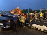Haliç Köprüsü'nde Otomobiliyle Belediye Aracina Çarpan Sürücü Kaçti, 1 Kisi Agir Yaralandi