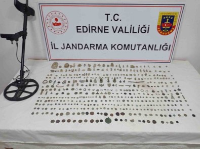 Jandarmadan Tarihi Eser Operasyonu Açiklamasi 501 Parça Ele Geçirildi