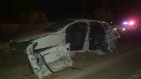 Otomobillerin Hurdaya Döndügü Kazada 4 Kisi Yaralandi