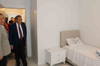 Diyarbakir'daki Deprem Konutlarinda Örnek Daire Tamamlandi