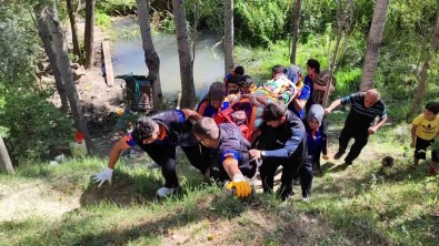 Patika Yoldan Geçmek Istedi, 10 Metreden Düsüp Ayagini Kirinca Ekipler Seferber Oldu