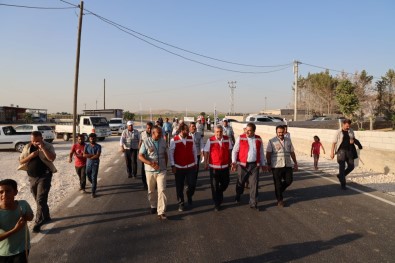 Sanliurfa'da Asfaltlama Çalismalari Sürüyor